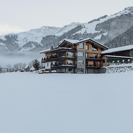 Biohof Ebengut Aparthotel Maria Alm am Steinernen Meer Exterior foto
