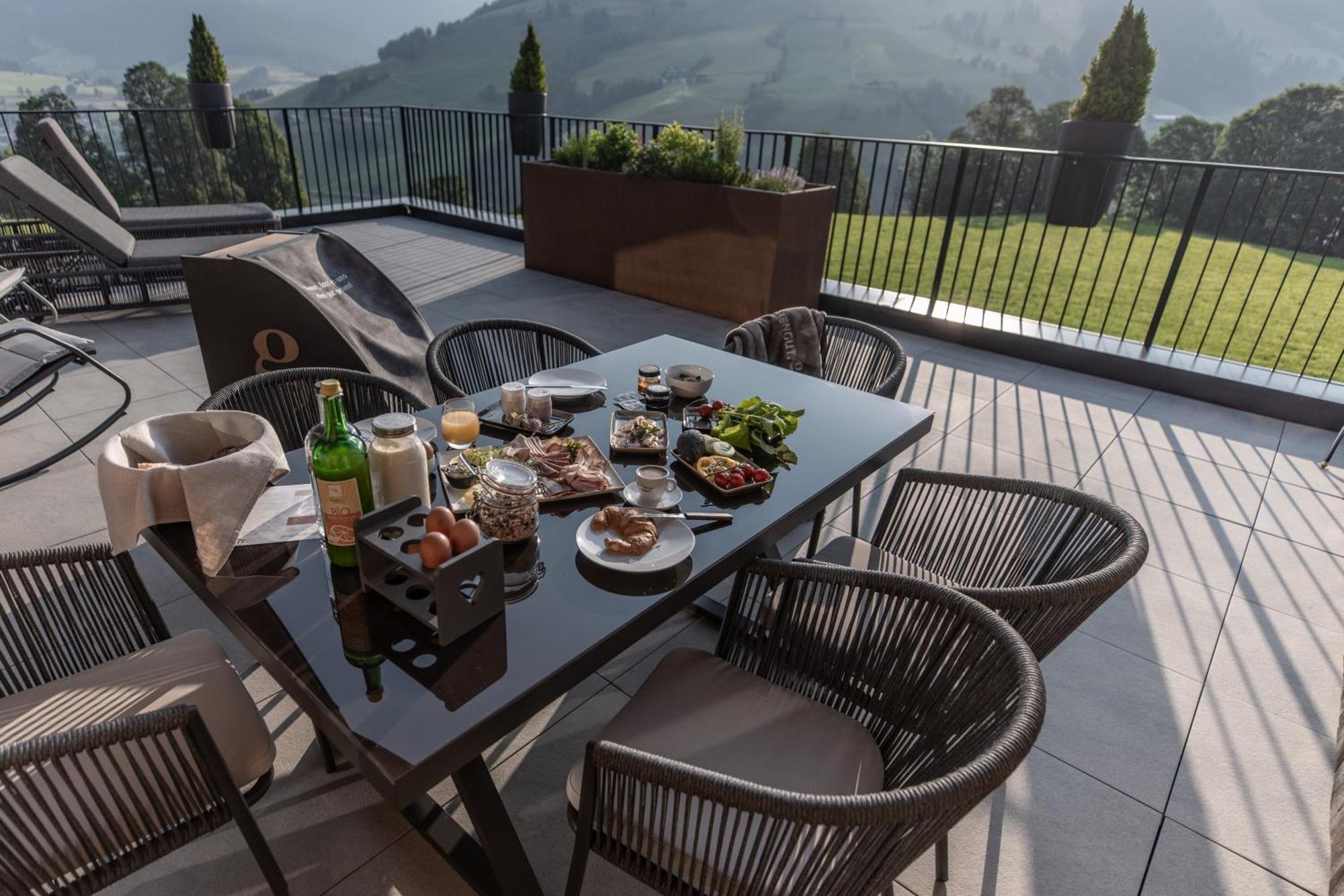 Biohof Ebengut Aparthotel Maria Alm am Steinernen Meer Exterior foto