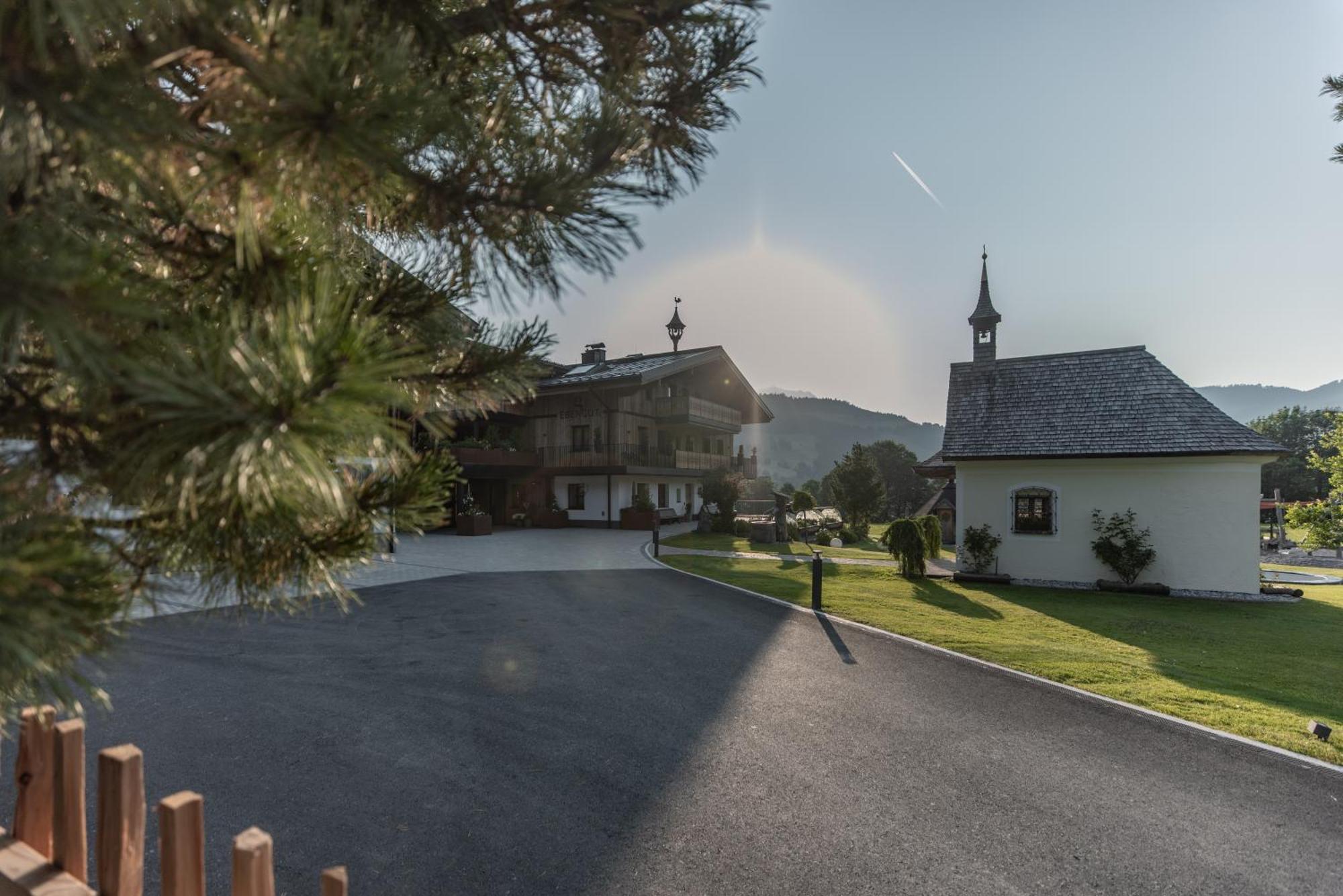 Biohof Ebengut Aparthotel Maria Alm am Steinernen Meer Exterior foto