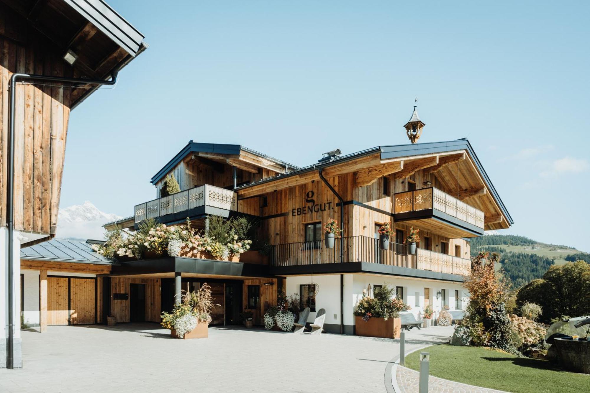 Biohof Ebengut Aparthotel Maria Alm am Steinernen Meer Exterior foto